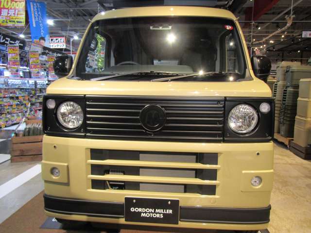 Daihatsu Hijet Cargo 2