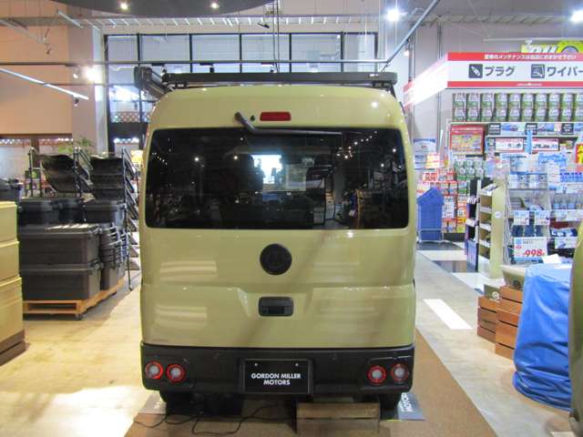 Daihatsu Hijet Cargo 3