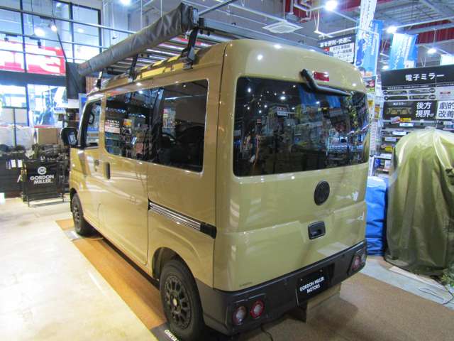 Daihatsu Hijet Cargo 8