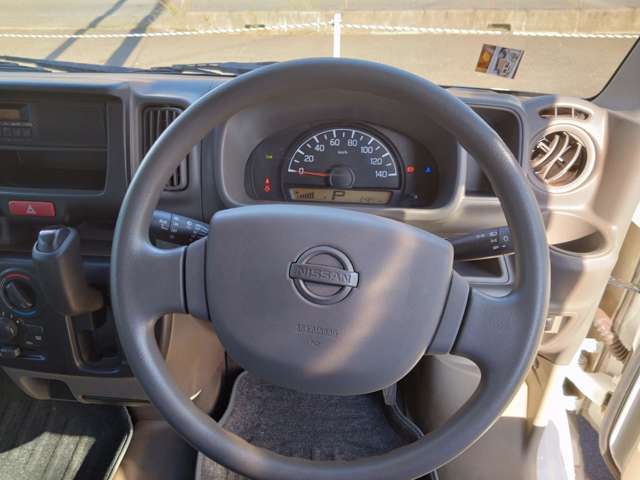 Nissan NV100 Clipper 9