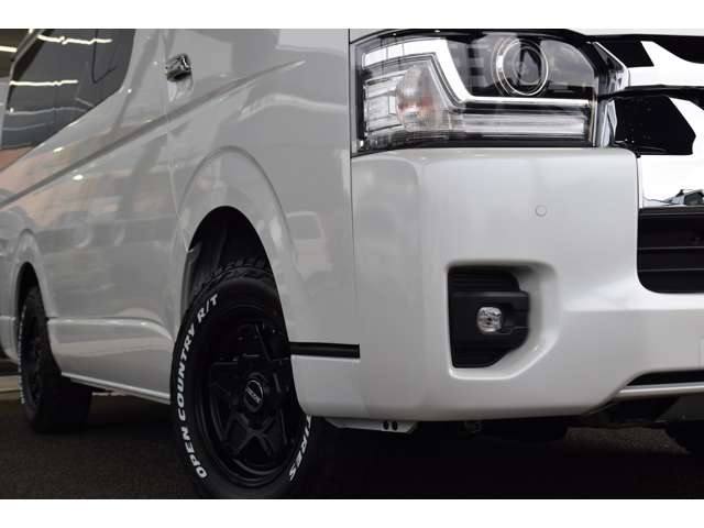 Toyota Hiace 8