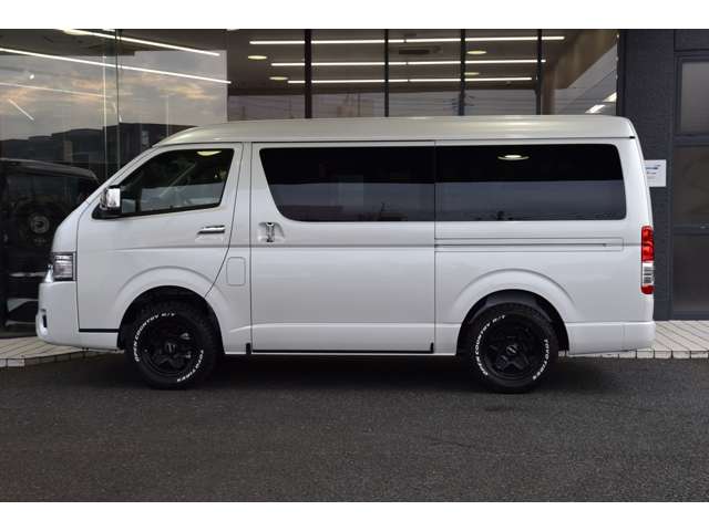 Toyota Hiace 10