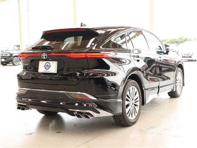 Toyota Harrier 11