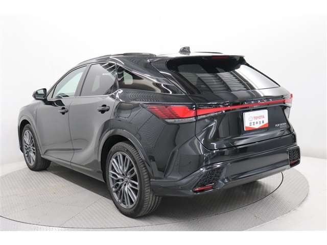 Lexus RX 7