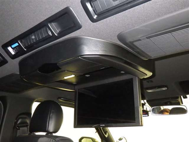 Toyota Hiace Van 10
