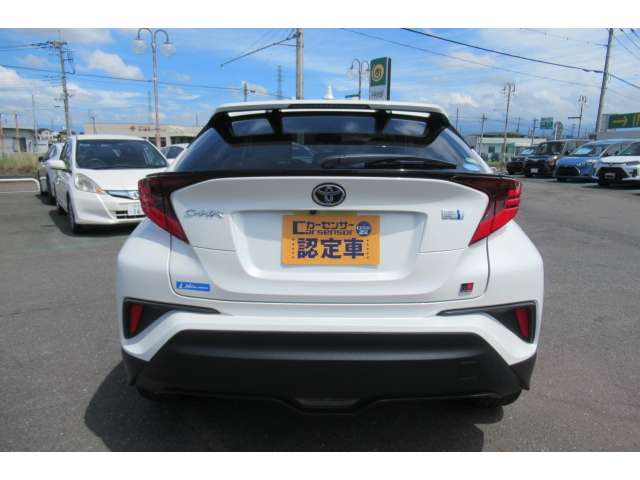 Toyota C-HR 6