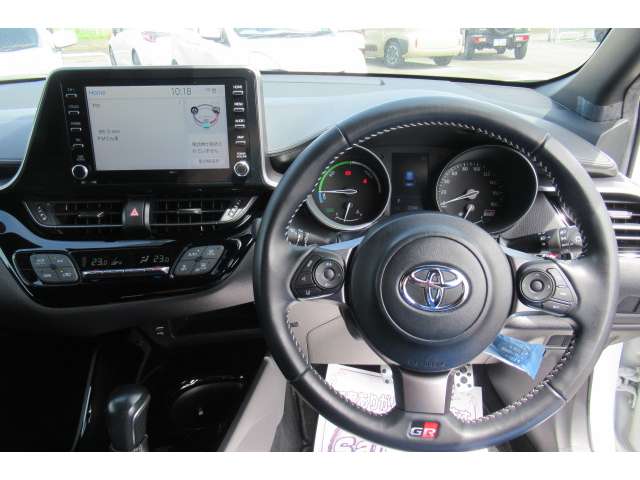 Toyota C-HR 10