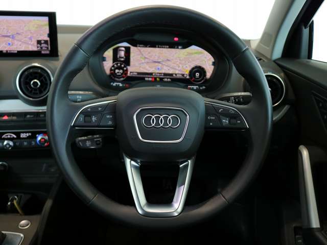 Audi Q2 10