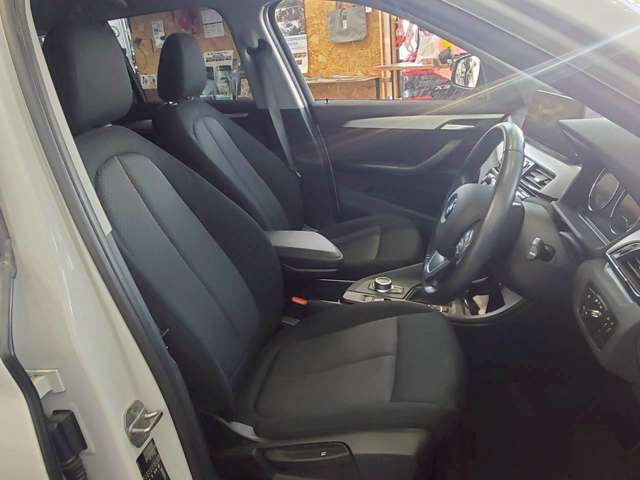 BMW X1 8