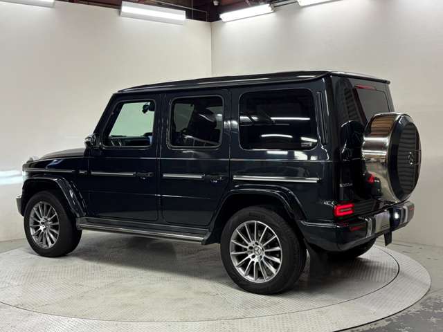 Mercedes-Benz G-Class 10