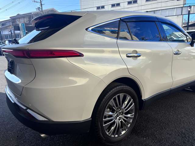 Toyota Harrier 12