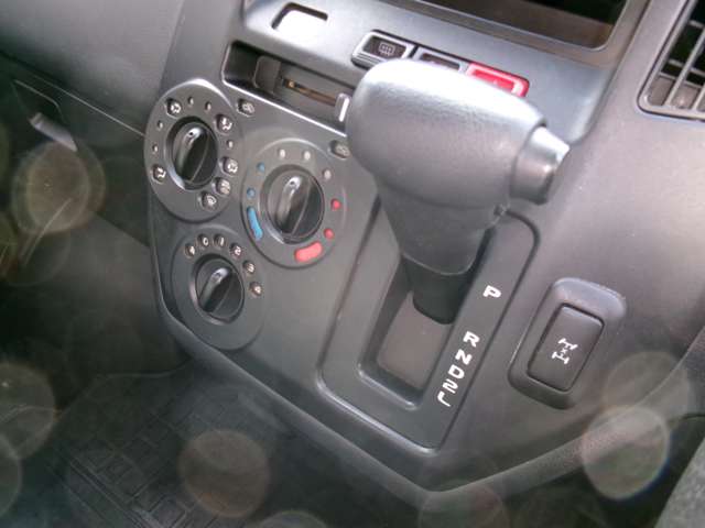 Toyota Light Ace Van 11