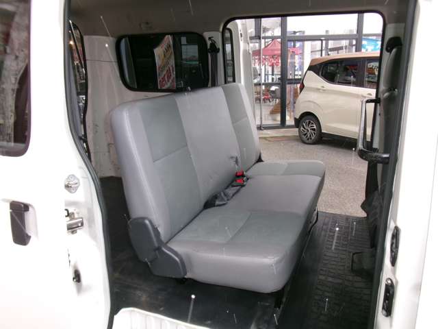 Toyota Light Ace Van 7