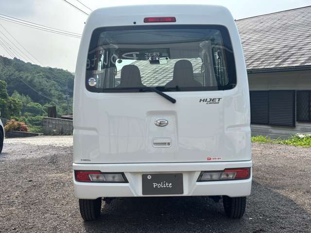 Daihatsu Hijet Cargo 5