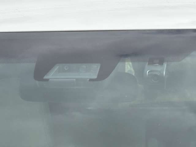 Toyota Estima Hybrid 12