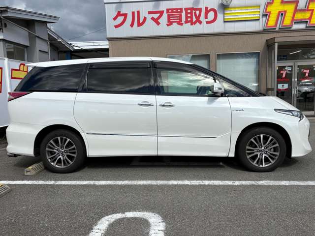 Toyota Estima Hybrid 4