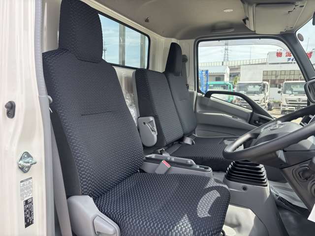 Hino Dutro 11