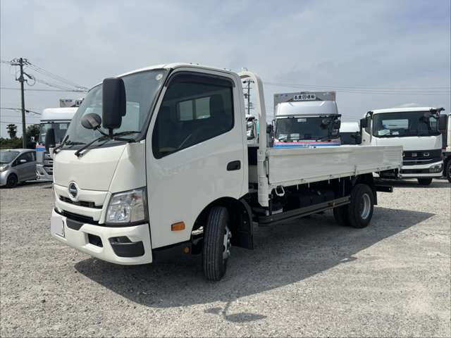 Hino Dutro 4