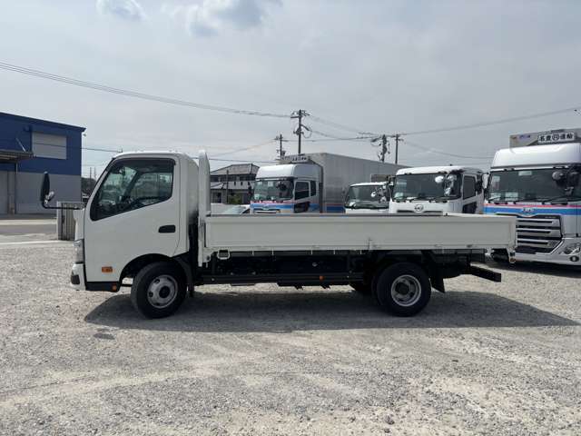 Hino Dutro 5