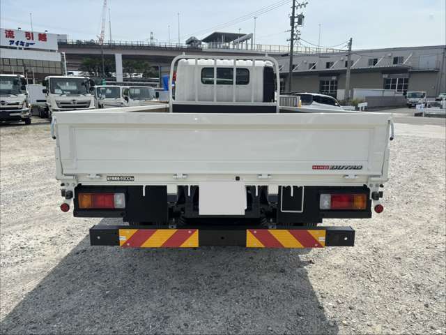 Hino Dutro 7