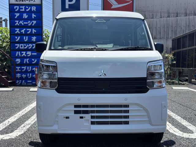 Mitsubishi Minicab Van 9
