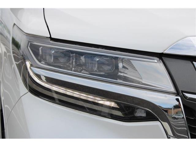Toyota Alphard 11