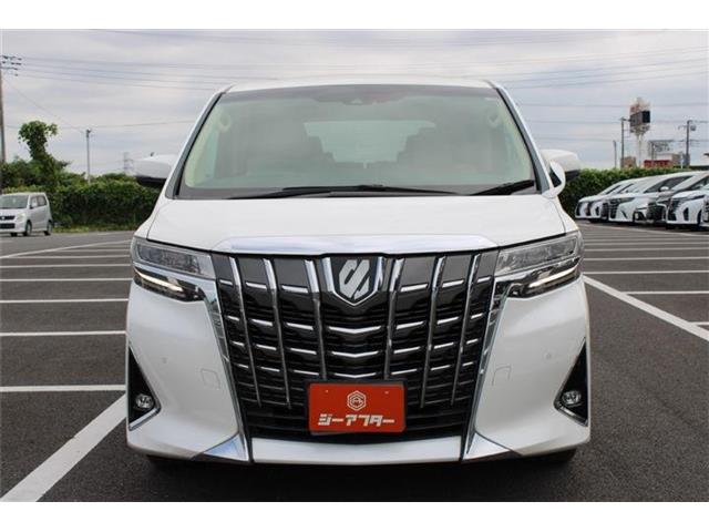 Toyota Alphard 8