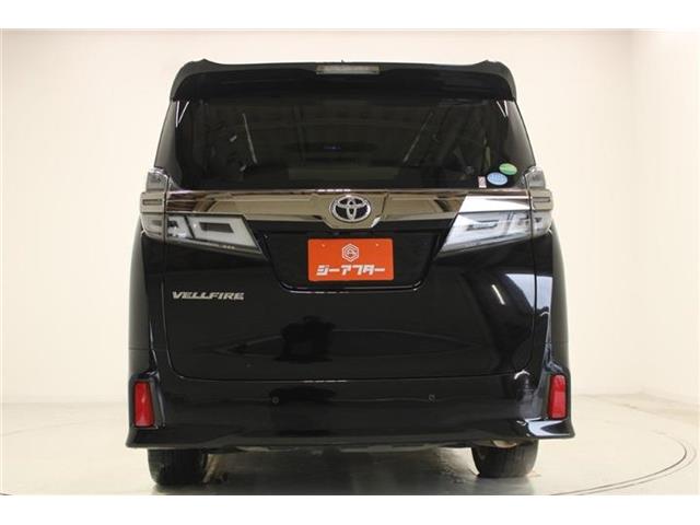 Toyota Vellfire 12