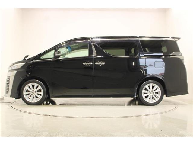 Toyota Vellfire 10
