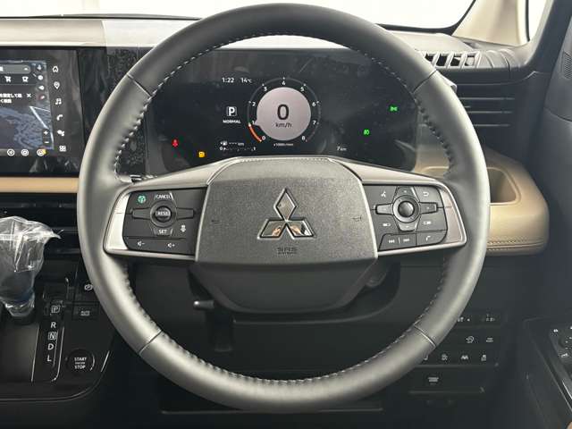 Mitsubishi Delica Mini 11