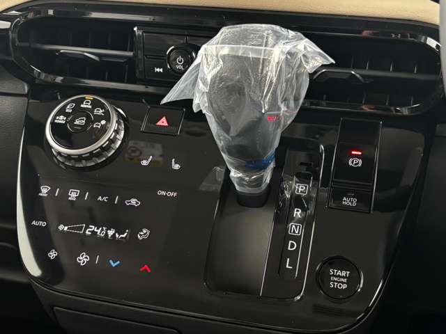 Mitsubishi Delica Mini 12