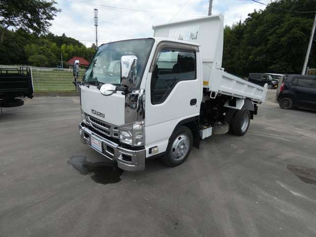 Isuzu Elf 4