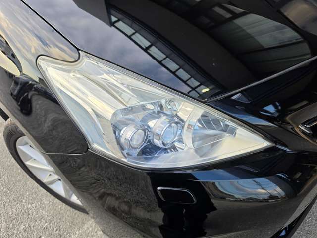 Toyota Prius α 2