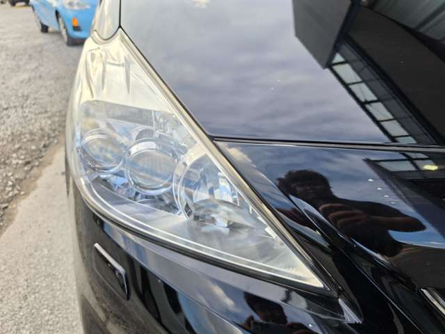 Toyota Prius α 6
