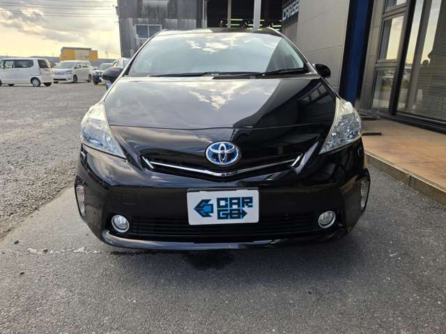 Toyota Prius α 8
