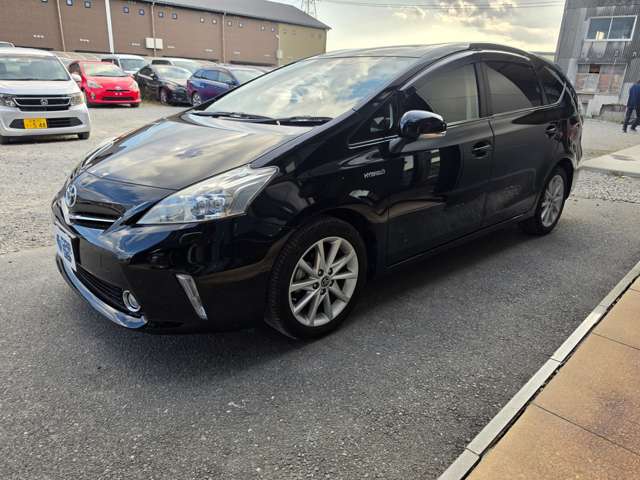 Toyota Prius α 9