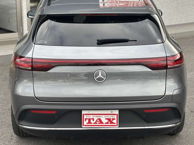 Mercedes-Benz EQC 11