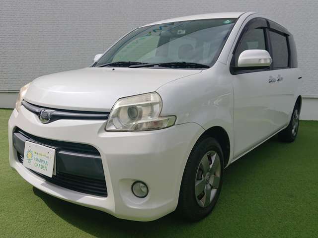 Toyota Sienta 9