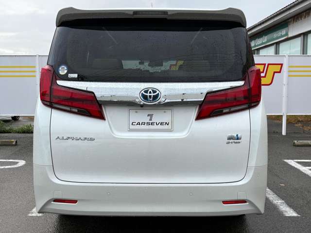 Toyota Alphard 6