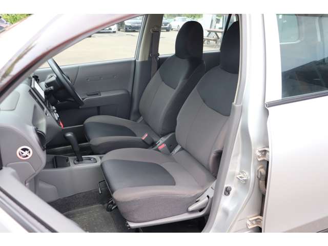 Mazda Familia Van 12