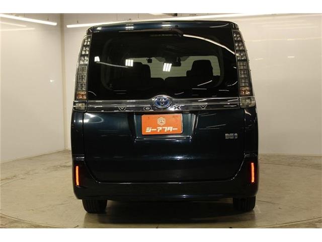 Toyota Voxy 7