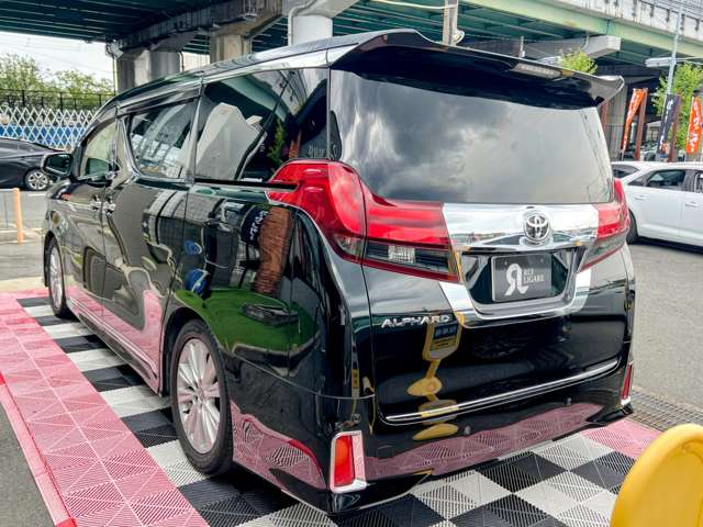 Toyota Alphard 10
