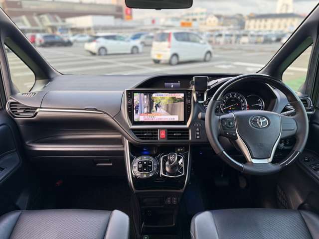 Toyota Esquire 5