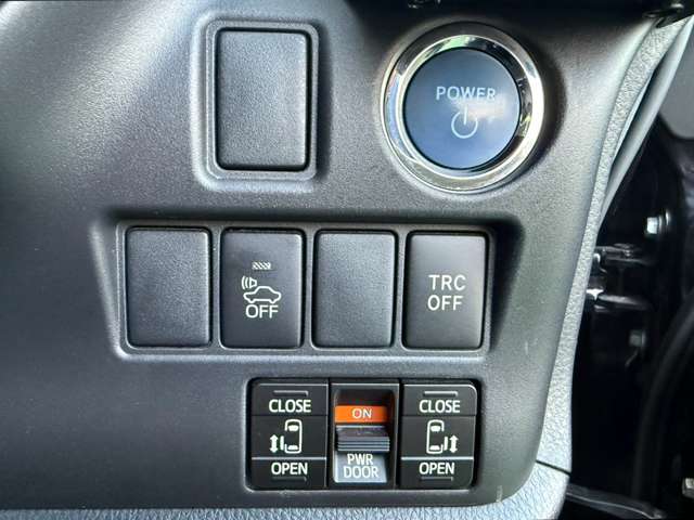 Toyota Esquire 7