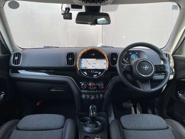 MINI Crossover 4