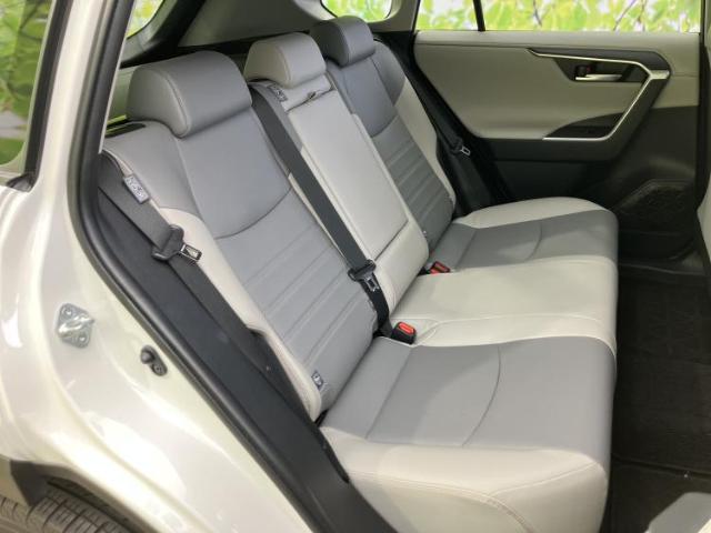Toyota RAV4 6