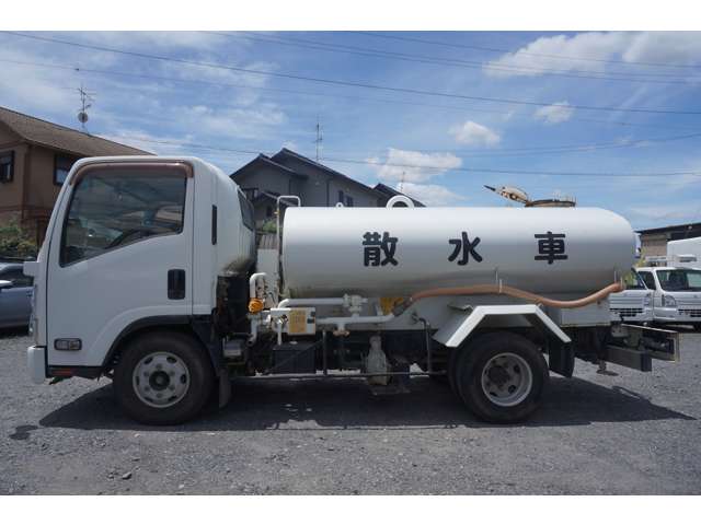 Isuzu Elf 5