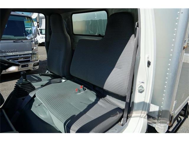 Hino Dutro 6