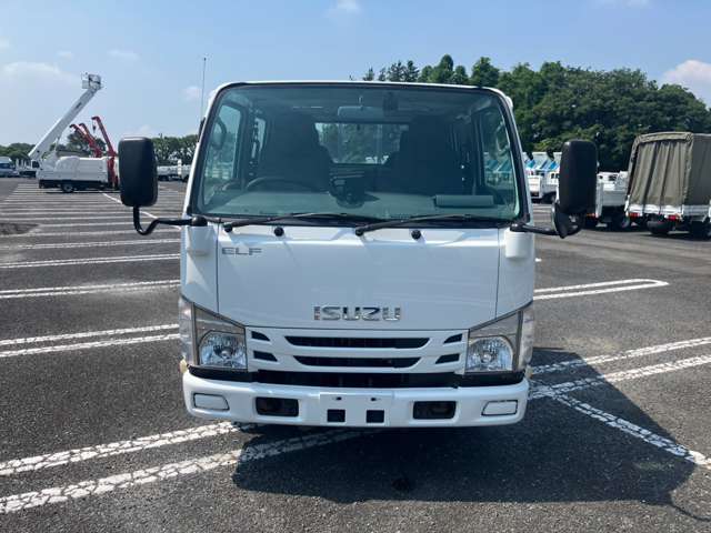Isuzu Elf 2