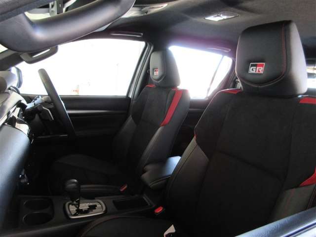 Toyota Hilux 12